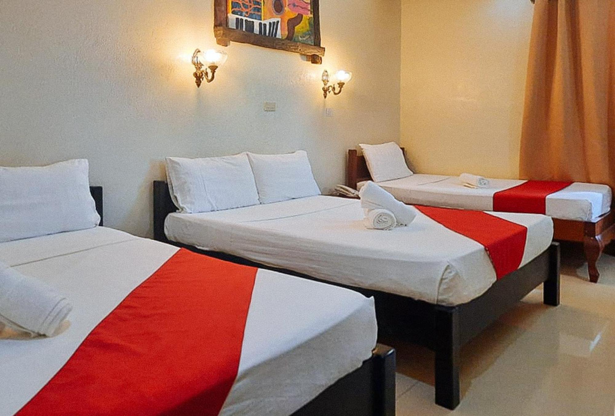 Reddoorz At New Casamila Hotel Palawan Puerto Princesa Dış mekan fotoğraf